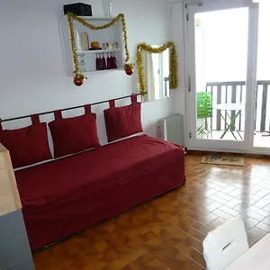https://gentiane.fr-provencehotel.com